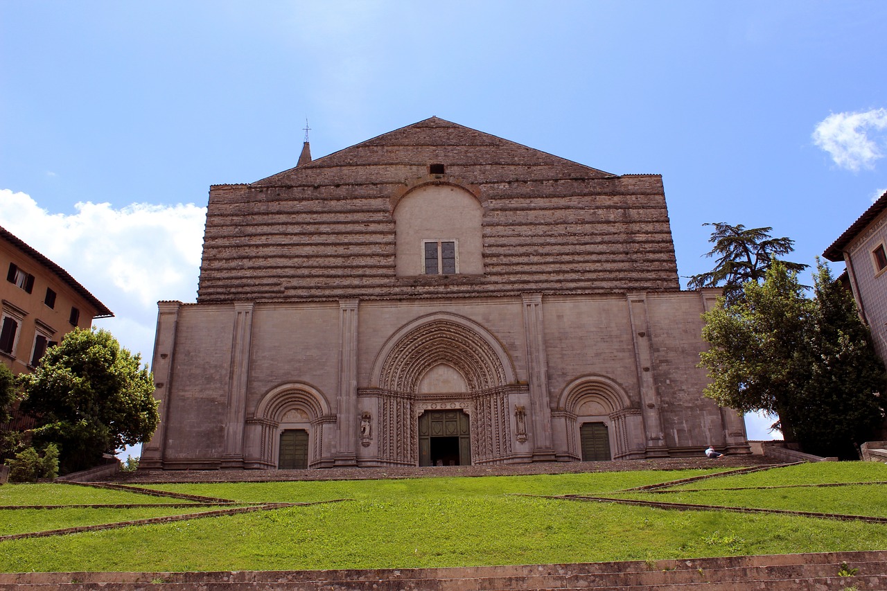 Iglesia de San Fortunato en Todi Exploring Umbria